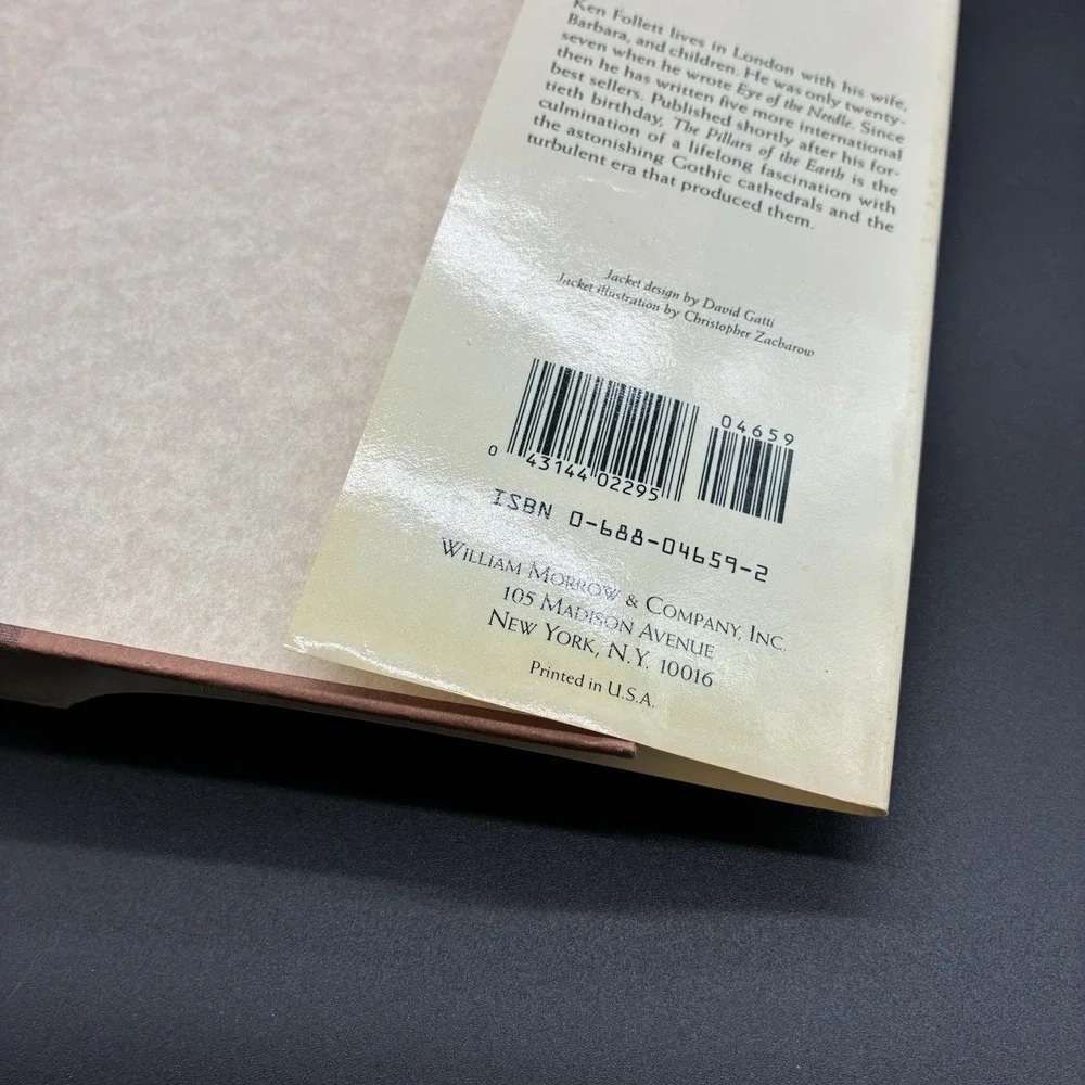 The Pillars of the Earth Ken Follett 1st Edition 1st Print HC‎ DJ 1989